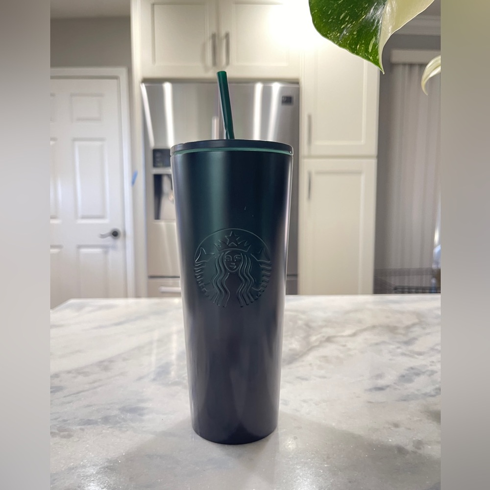 Starbucks Matte Black ombre Green 24oz Tumbler Cup w Straw